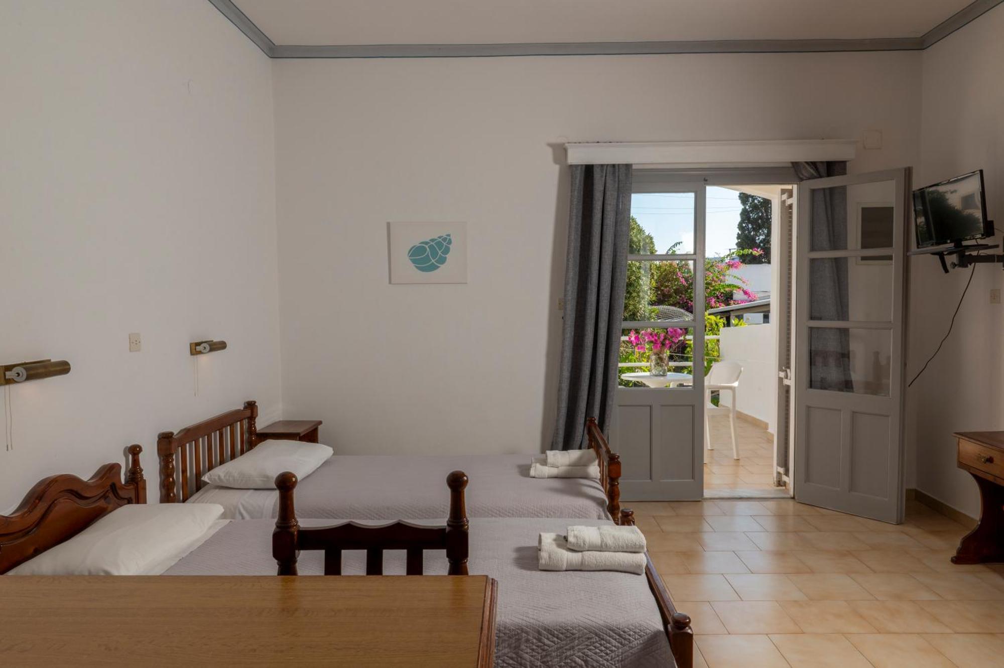 Irene Hotel Leros Алинда Екстериор снимка